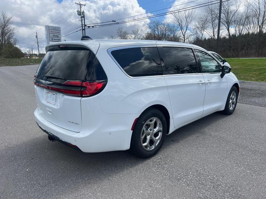 new 2024 Chrysler Pacifica car, priced at $46,090