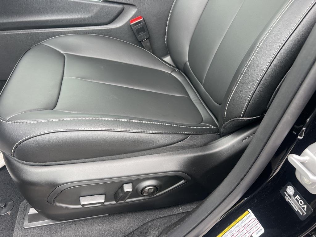 new 2025 Jeep Grand Cherokee L car, priced at $46,470