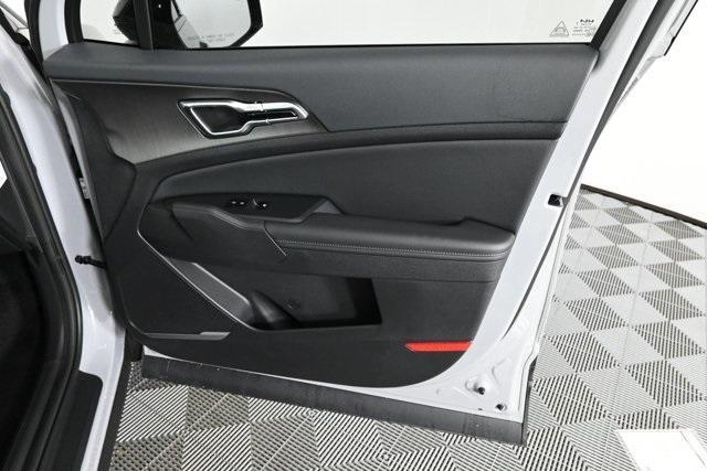 new 2026 Kia Sportage Hybrid car, priced at $37,995