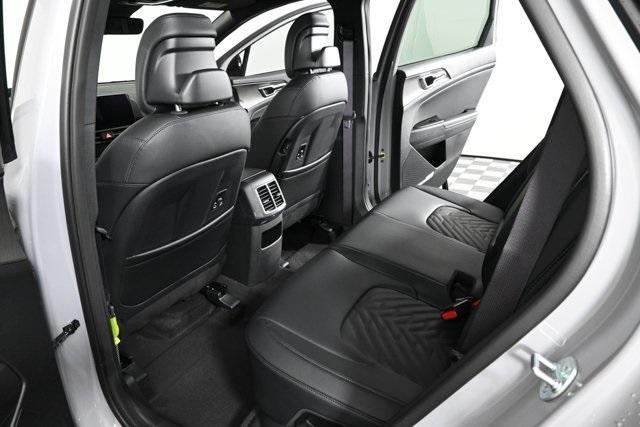 new 2026 Kia Sportage Hybrid car, priced at $37,995