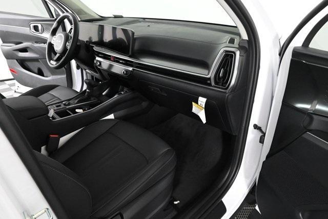 new 2025 Kia Sorento car, priced at $35,124