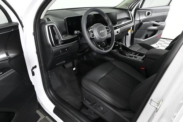 new 2025 Kia Sorento car, priced at $35,124