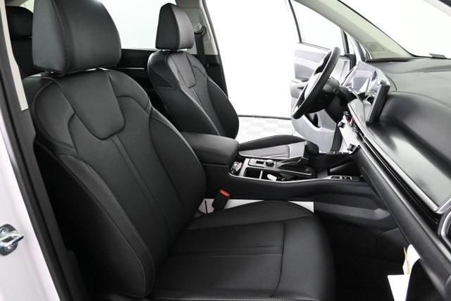 new 2025 Kia Sorento car, priced at $35,124