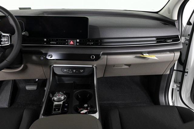 new 2026 Kia Carnival Hybrid car, priced at $50,150