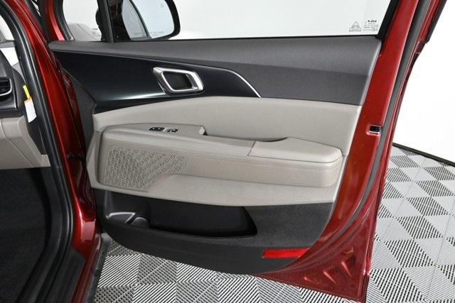 new 2026 Kia Carnival Hybrid car, priced at $41,332