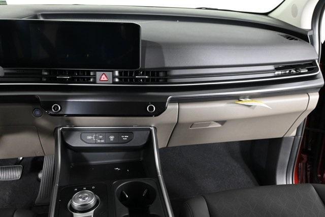 new 2026 Kia Carnival Hybrid car, priced at $41,332