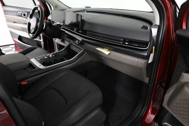 new 2026 Kia Carnival Hybrid car, priced at $41,332