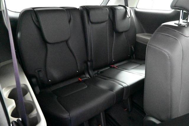 new 2026 Kia Carnival Hybrid car, priced at $41,332