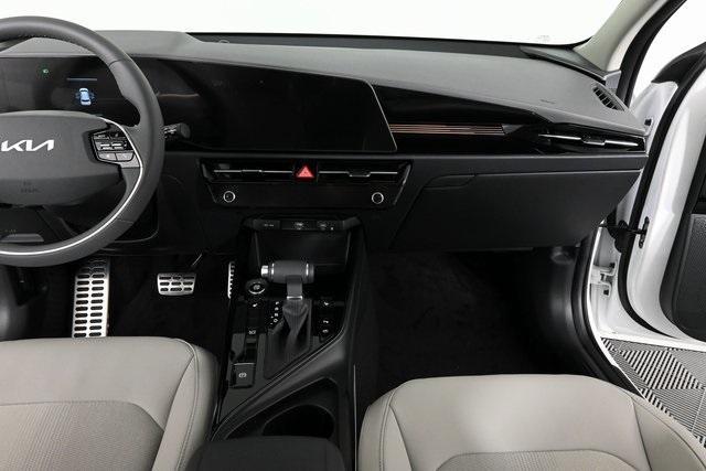 new 2025 Kia Niro car, priced at $29,994