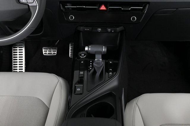 new 2025 Kia Niro car, priced at $29,994