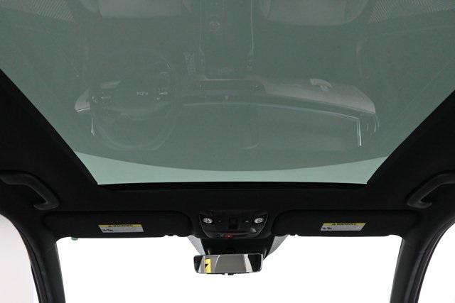 new 2026 Kia Sorento Hybrid car, priced at $48,755