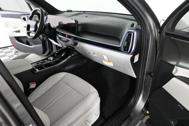 new 2026 Kia Sorento Hybrid car, priced at $48,755