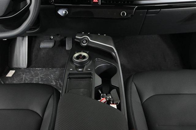 new 2025 Kia EV6 car, priced at $41,079