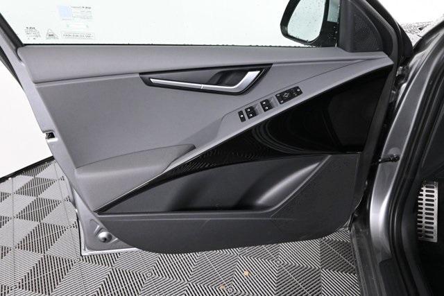 new 2025 Kia Niro car, priced at $30,745