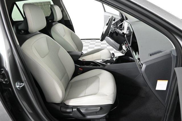 new 2025 Kia Niro car, priced at $30,745