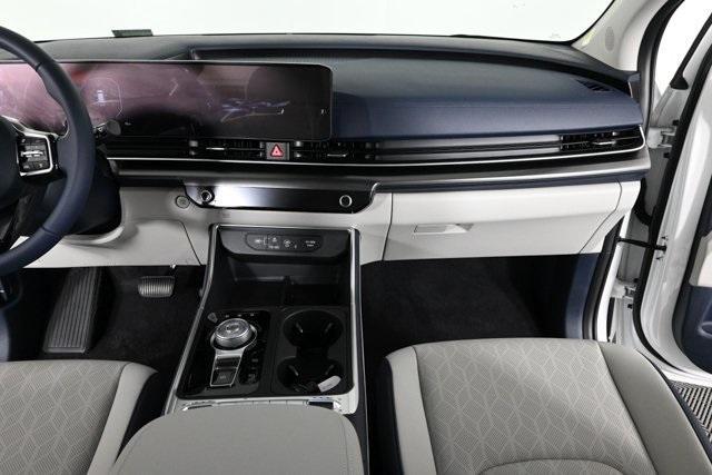 new 2026 Kia Carnival Hybrid car, priced at $51,190