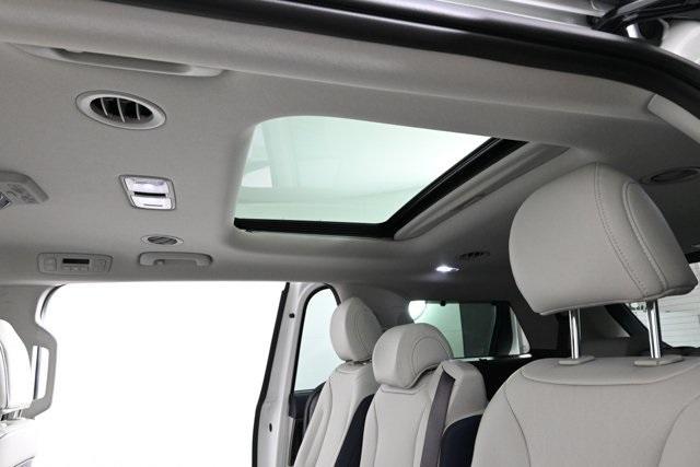 new 2026 Kia Carnival Hybrid car, priced at $51,190