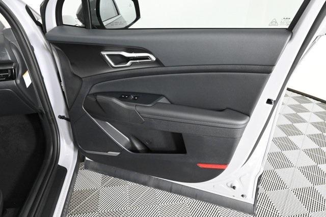 new 2026 Kia Sportage Hybrid car, priced at $35,284