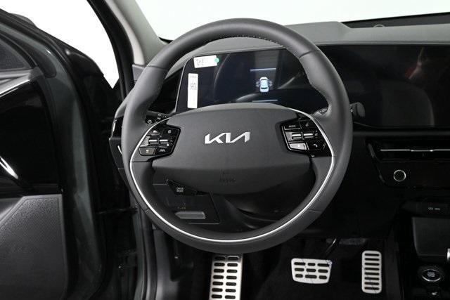 new 2025 Kia Niro car, priced at $31,428