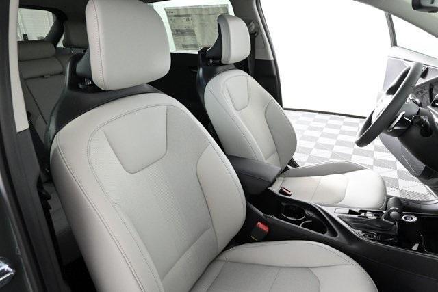 new 2025 Kia Niro car, priced at $31,428