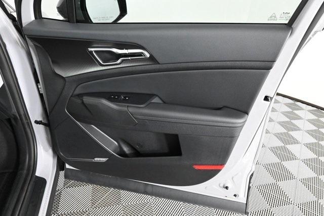 new 2026 Kia Sportage Hybrid car, priced at $40,771