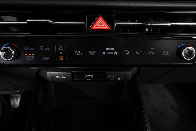 new 2025 Kia Niro car, priced at $28,922