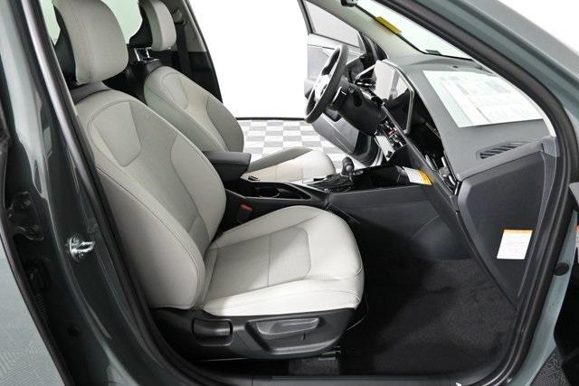 new 2025 Kia Niro car, priced at $28,922