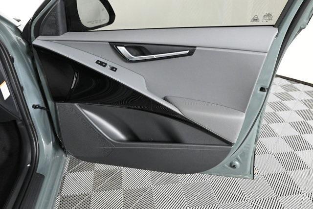 new 2025 Kia Niro car, priced at $28,922