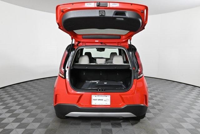 new 2025 Kia Soul car, priced at $24,957