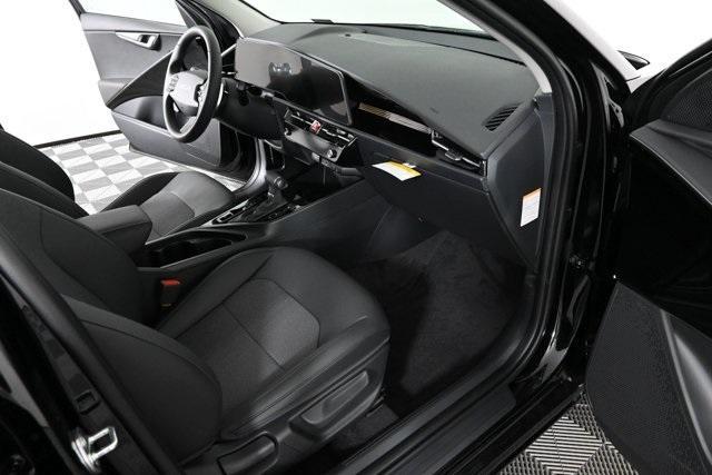 new 2025 Kia Niro car, priced at $30,285