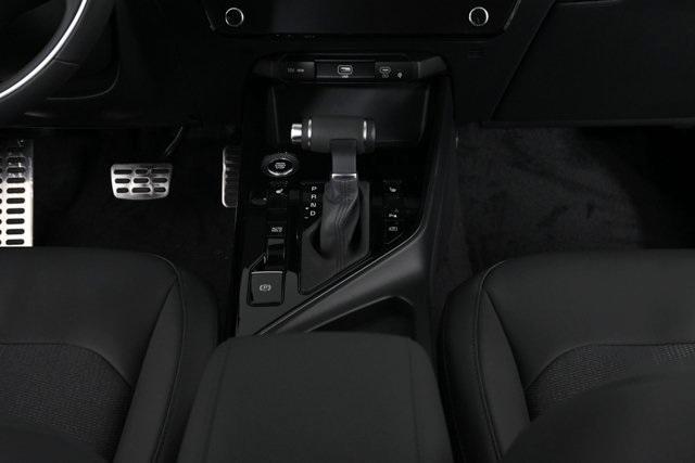 new 2025 Kia Niro car, priced at $30,285