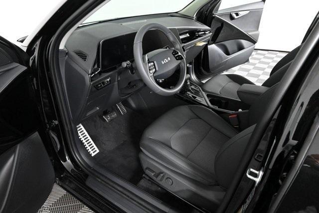 new 2025 Kia Niro car, priced at $30,285