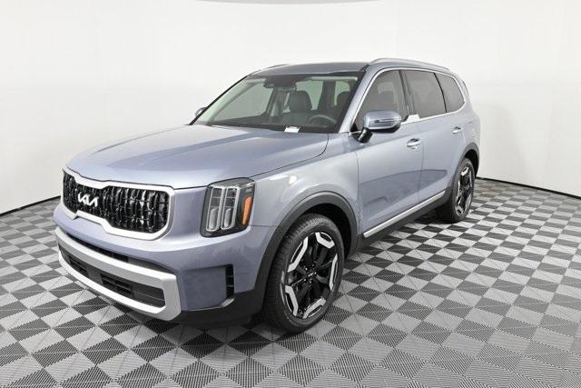 new 2025 Kia Telluride car, priced at $42,070