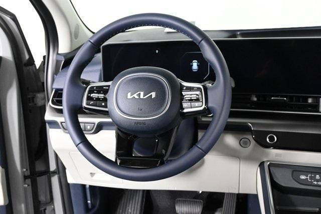 new 2026 Kia Carnival Hybrid car, priced at $49,122