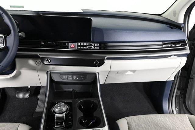new 2026 Kia Carnival Hybrid car, priced at $49,122
