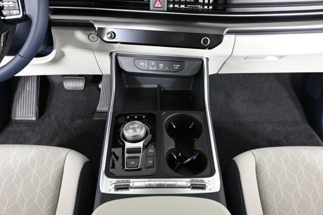 new 2026 Kia Carnival Hybrid car, priced at $49,122