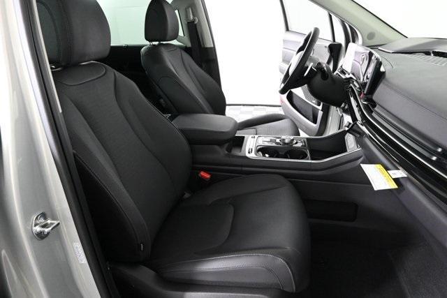 new 2026 Kia Carnival Hybrid car, priced at $54,885