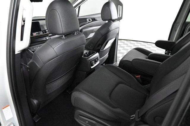 new 2026 Kia Carnival Hybrid car, priced at $54,885