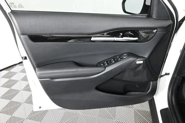 new 2025 Kia Seltos car, priced at $30,588