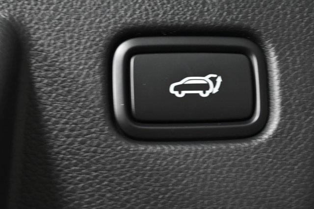 new 2025 Kia Seltos car, priced at $30,588