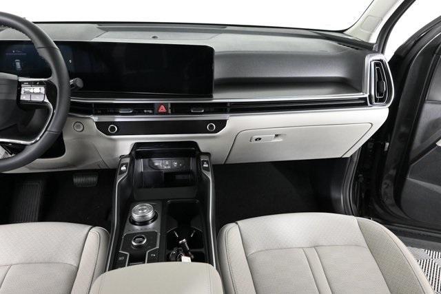 new 2026 Kia Sorento Hybrid car, priced at $42,430