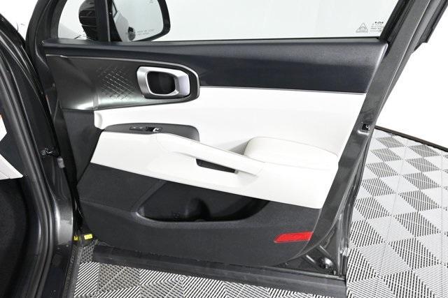 new 2026 Kia Sorento Hybrid car, priced at $42,430