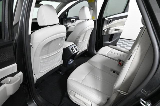 new 2026 Kia Sorento Hybrid car, priced at $42,430