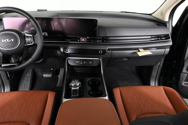 new 2026 Kia Carnival Hybrid car, priced at $45,900