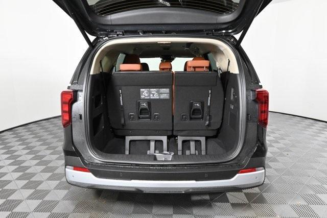 new 2026 Kia Carnival Hybrid car, priced at $45,900