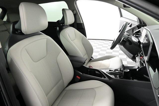 new 2025 Kia Niro car, priced at $27,729