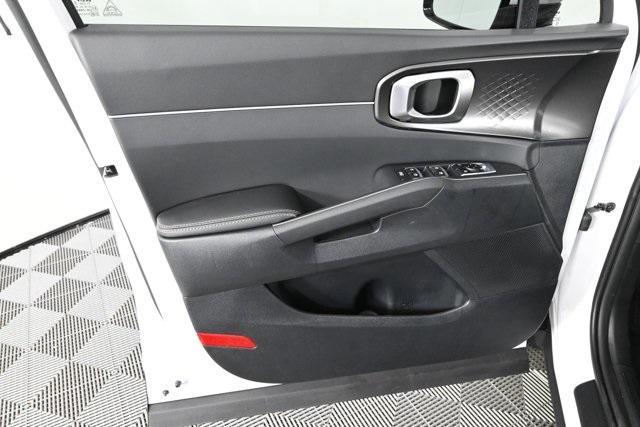 new 2026 Kia Sorento car, priced at $32,115