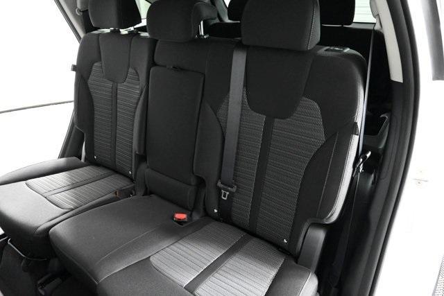 new 2026 Kia Sorento car, priced at $32,115