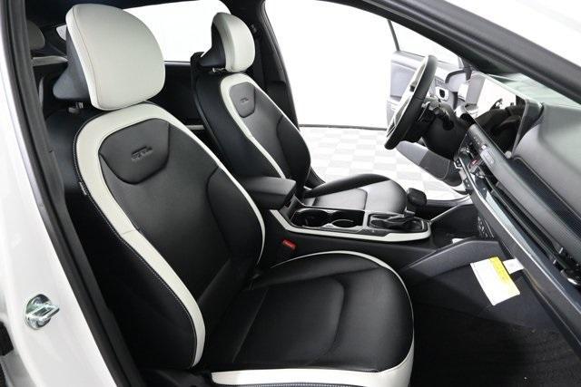 new 2025 Kia K4 car, priced at $30,610