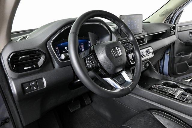 used 2025 Honda Pilot car, priced at $48,642